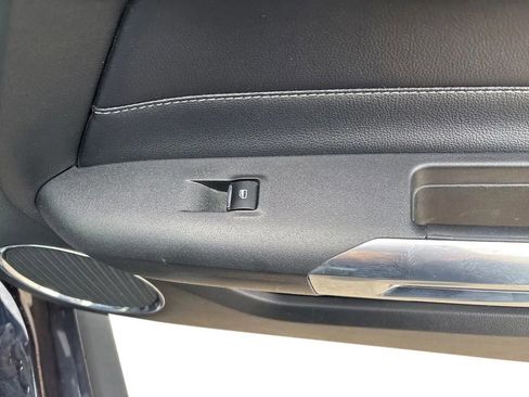 Used 2023 Ford Mustang Premium RWD image 17