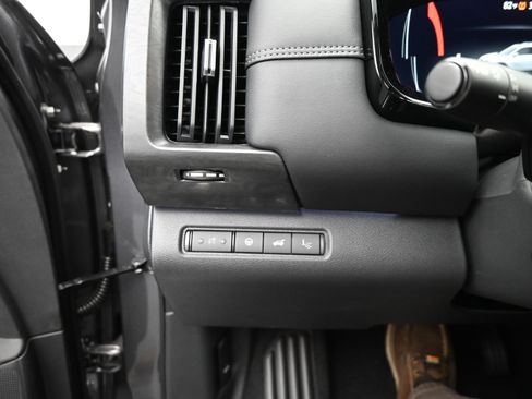 New 2026 Nissan Pathfinder Platinum FWD image 12