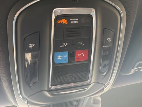 Used 2025 Dodge Charger Daytona R/T w/ Sun & Sound Package AWD/4WD image 21