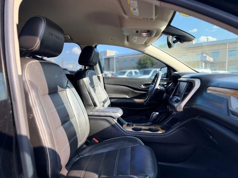 Used 2017 GMC Acadia Denali FWD image 24