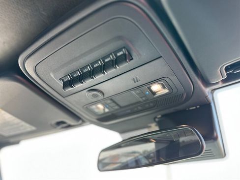 Used 2022 Ford Bronco Black Diamond image 19