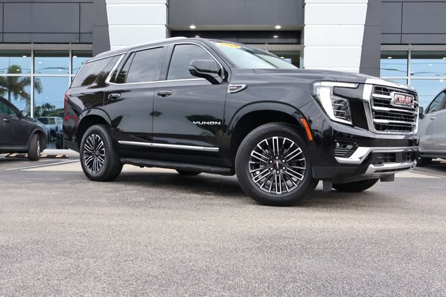 Used 2025 GMC Yukon Elevation AWD/4WD image 2