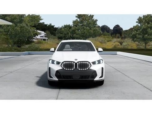 New 2026 BMW X6 xDrive40i image 3