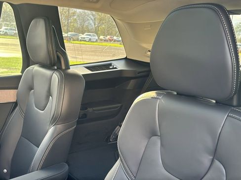 New 2026 Volvo XC90 B6 Ultra w/ Protection Package Premier AWD/4WD image 29