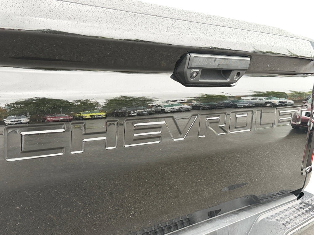 Used 2025 Chevrolet Colorado LT AWD/4WD image 36