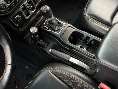 Used 2023 Jeep Gladiator Overland image 31