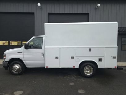 Used 2022 Ford E-350 and Econoline 350 Super Duty w/ Power Windows & Locks Group
