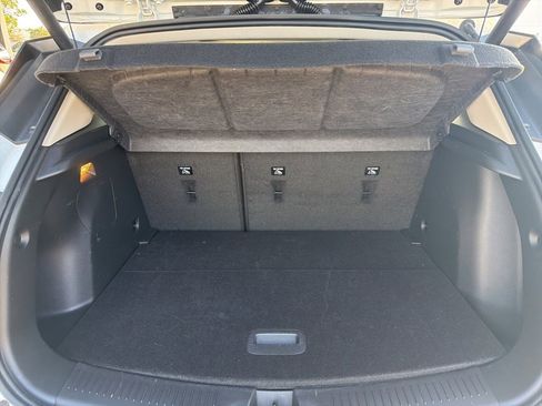 Used 2022 Buick Encore GX Essence image 12