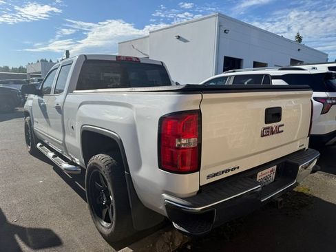Used 2017 GMC Sierra 1500 SLE w/ Suspension Package, Off-Road AWD/4WD image 3
