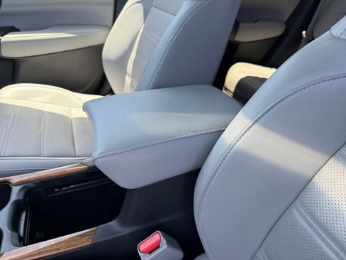 Used 2020 Honda CR-V Touring image 14