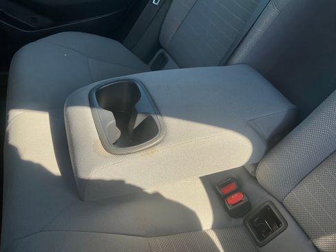 Used 2021 Toyota Corolla SE image 26