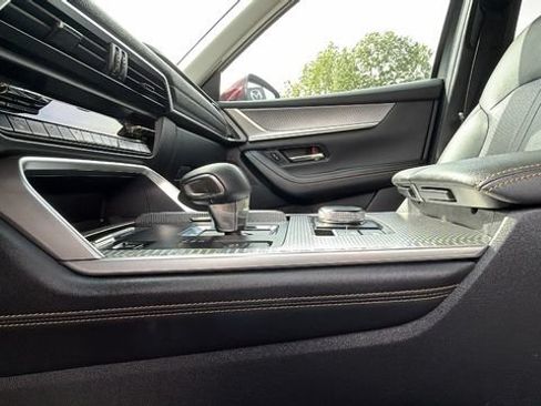 Used 2024 MAZDA CX-90 Plug-In Hybrid w/ Premium Pkg AWD/4WD image 28