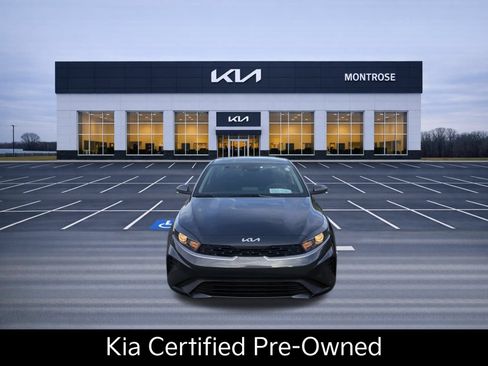 Used 2024 Kia Forte LXS FWD image 2