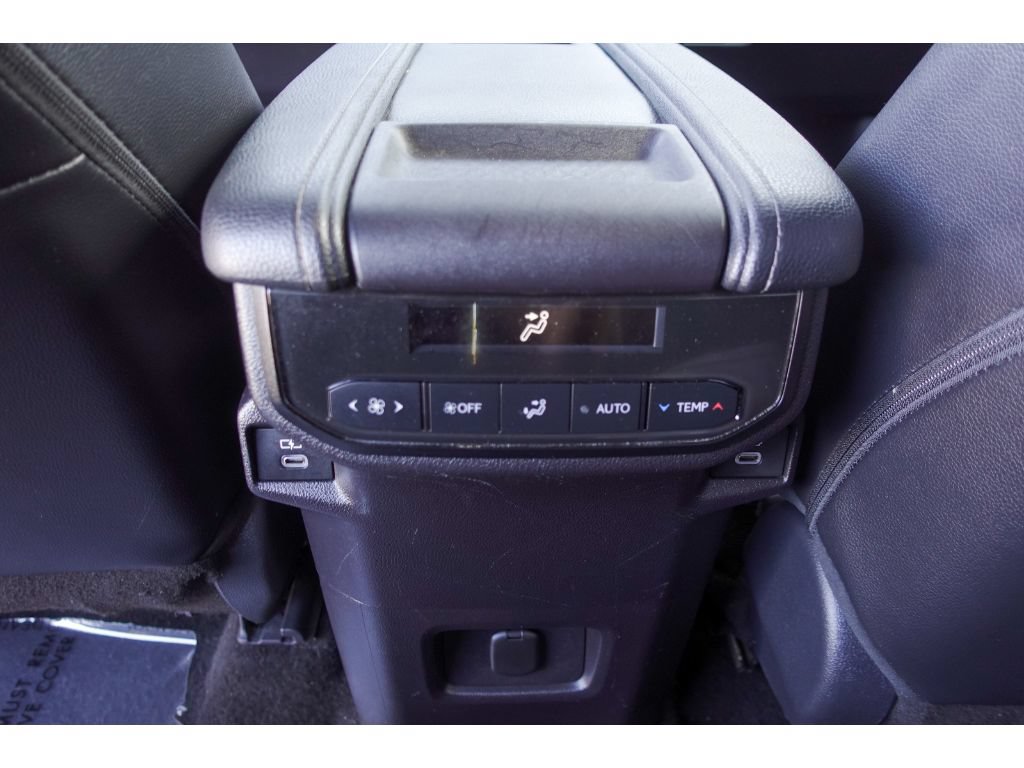 Certified 2025 Toyota Grand Highlander AWD image 27