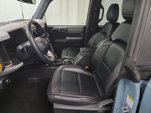 Used 2023 Ford Bronco Badlands image 12