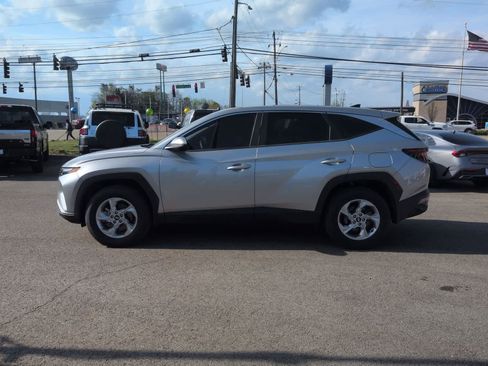 Used 2022 Hyundai Tucson SE image 5
