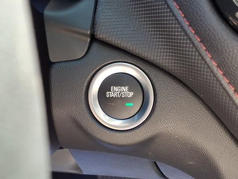 Used 2023 Chevrolet Equinox RS FWD image 11
