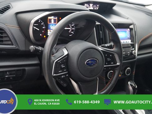 Used 2020 Subaru Crosstrek 2.0i Premium w/ Moonroof Package 1 AWD/4WD image 18