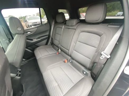 Used 2025 Chevrolet Equinox LT FWD image 24