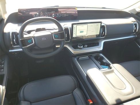 New 2026 Ford Expedition Platinum w/ Driver's Package image 15