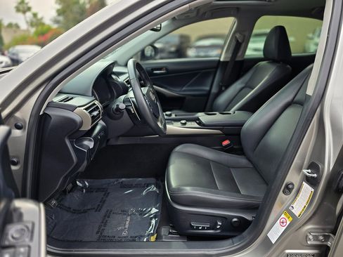 Used 2016 Lexus IS 200t image 14