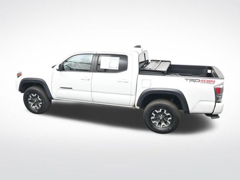 Used 2020 Toyota Tacoma TRD Off-Road image 30