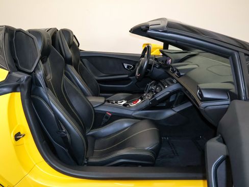 Used 2017 Lamborghini Huracan LP 610-4 AWD/4WD image 50