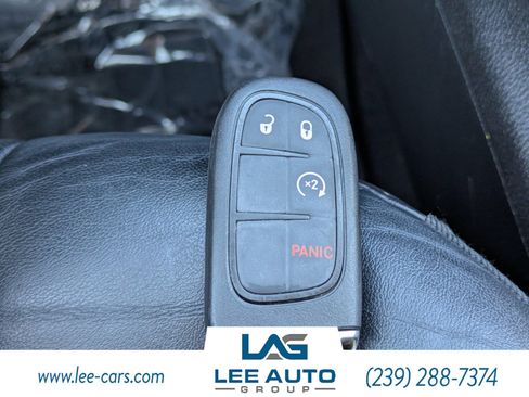 Used 2017 Jeep Cherokee Limited AWD/4WD image 28