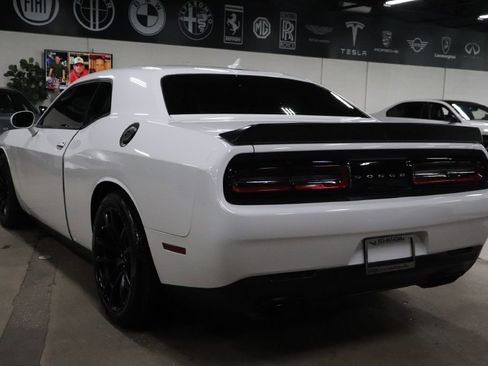 Used 2023 Dodge Challenger SRT Hellcat image 3