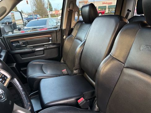 Used 2017 RAM 1500 Laramie w/ Convenience Group image 29