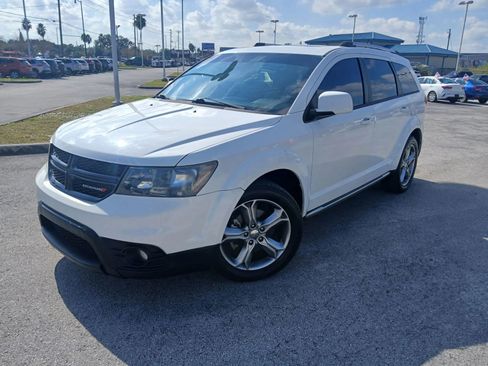 Used 2017 Dodge Journey Crossroad image 1