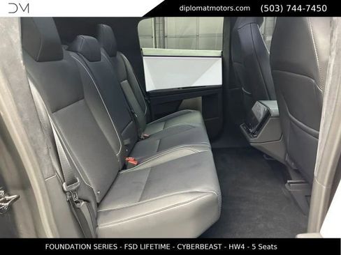 Used 2024 Tesla Cybertruck Cyberbeast AWD/4WD image 20