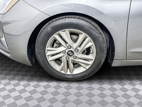 Used 2019 Hyundai Elantra SEL image 30