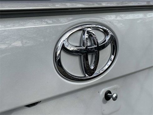 Used 2025 Toyota RAV4 Limited image 11