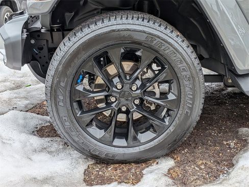 Used 2023 Jeep Wrangler Unlimited Sahara w/ Cold Weather Group image 28