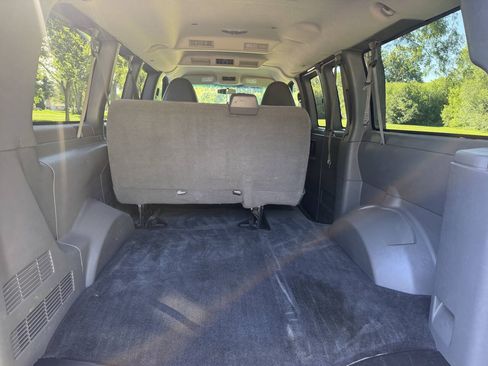 Used 2013 Chevrolet Express 1500 LT w/ LT Preferred Equipment Group AWD/4WD image 12