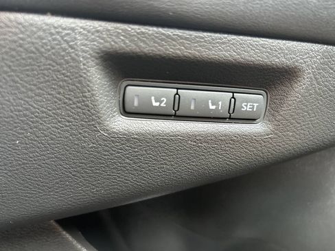 Used 2016 Nissan Murano Platinum AWD/4WD image 33