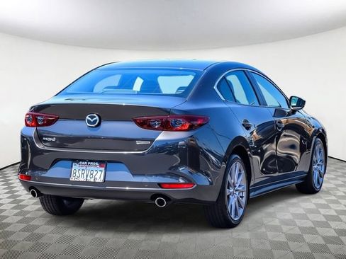 Used 2021 MAZDA MAZDA3 s FWD image 8