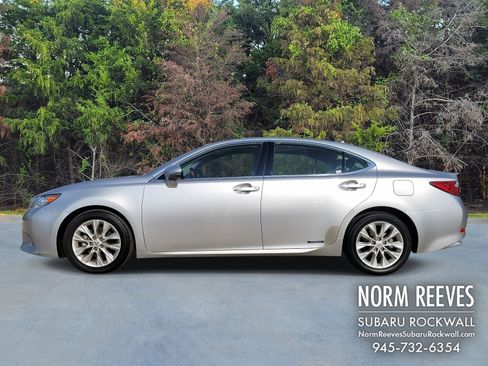 Used 2014 Lexus ES 300h image 21
