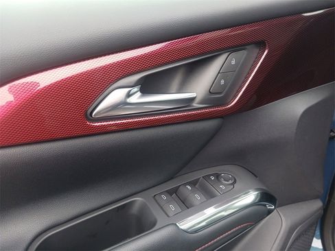 Used 2025 Chevrolet Traverse Z71 w/ Driver Confidence Package image 33