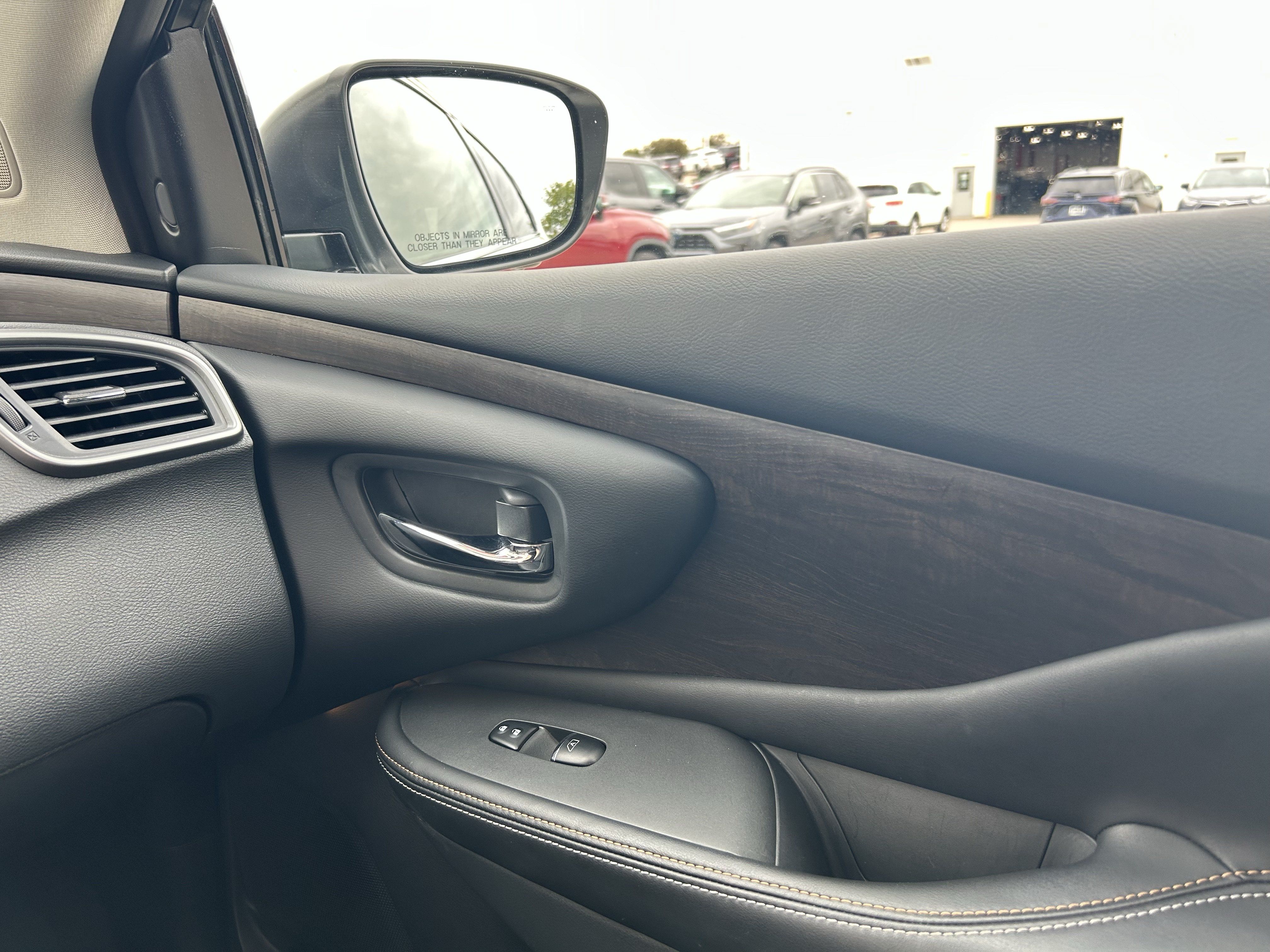Used 2023 Nissan Murano Platinum w/ Cargo Package AWD/4WD image 25