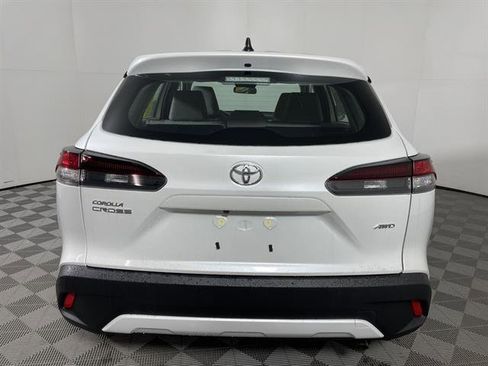 New 2026 Toyota Corolla Cross L image 6