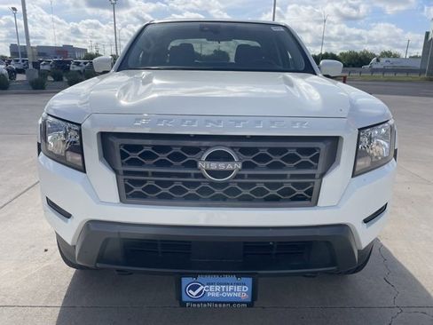 Certified 2024 Nissan Frontier SV image 9