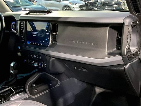 Used 2024 Ford Bronco Big Bend w/ Sasquatch Package AWD/4WD image 15