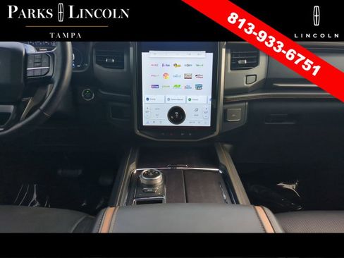 Used 2023 Ford Expedition Platinum RWD image 14