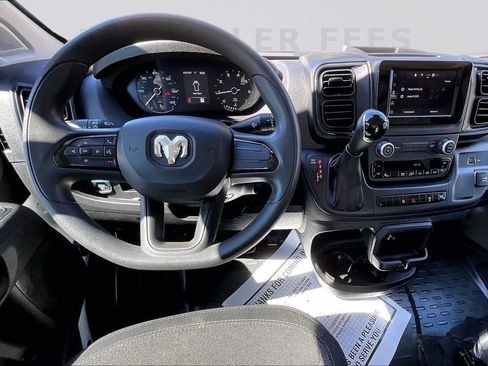 Used 2024 RAM ProMaster 2500 image 9