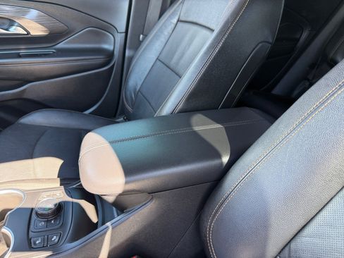 Used 2020 GMC Terrain SLT w/ Preferred Package AWD/4WD image 14