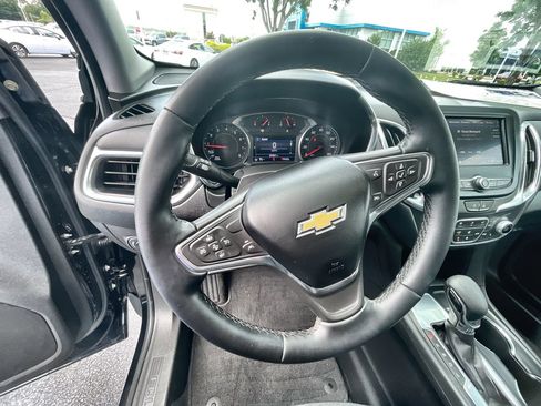 Used 2023 Chevrolet Equinox LT FWD image 11
