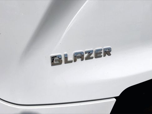 Used 2023 Chevrolet Blazer LT image 21
