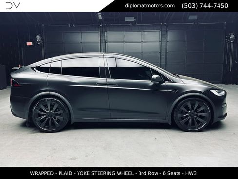 Used 2022 Tesla Model X Plaid AWD/4WD image 8